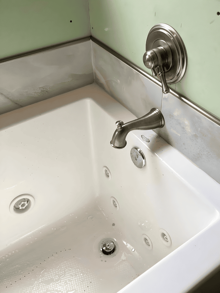 Professional bathtub faucet repair service